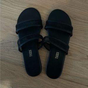 Tkees Viv Sandals Black Size 9